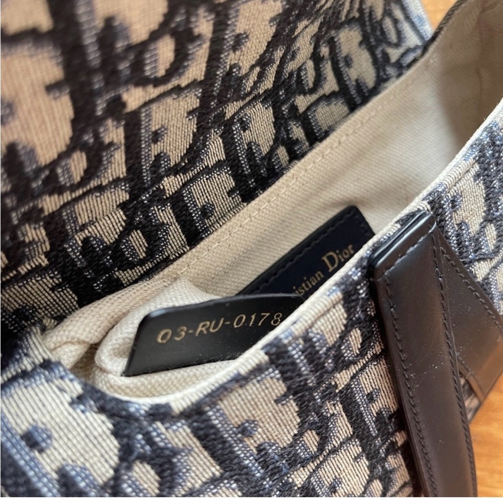 Christian Dior Saddle Bag - Picture 4 of 7